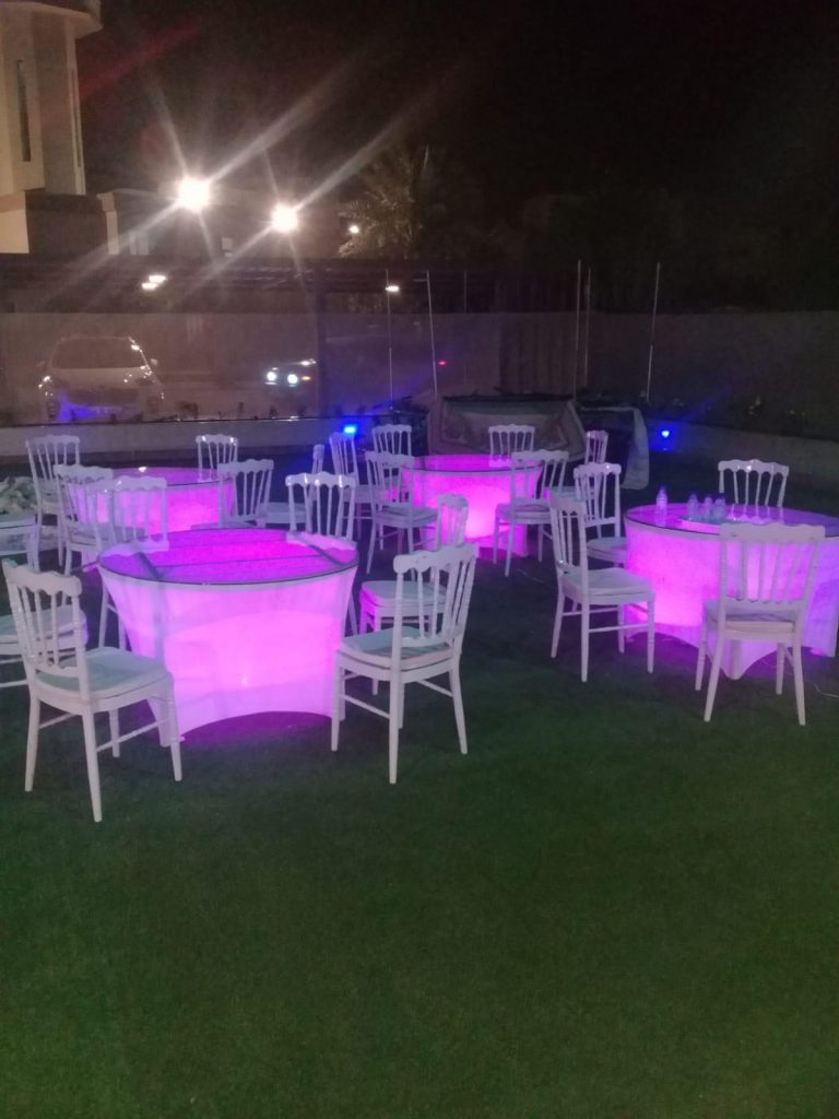 تاجير طاولات مضيئة الكويت