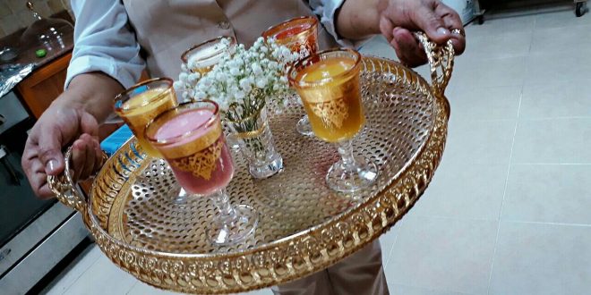 خدمة شاي وقهوه وعصير